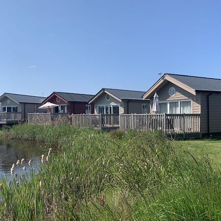 The Lake House At The Bay Filey, Sleeps 4, 1 Dog Welcome For Free Too Luaran gambar