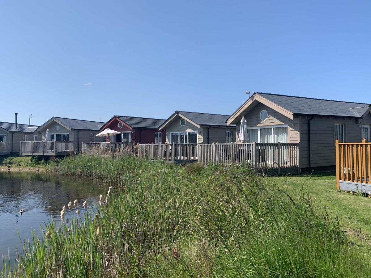 The Lake House At The Bay Filey, Sleeps 4, 1 Dog Welcome For Free Too Luaran gambar